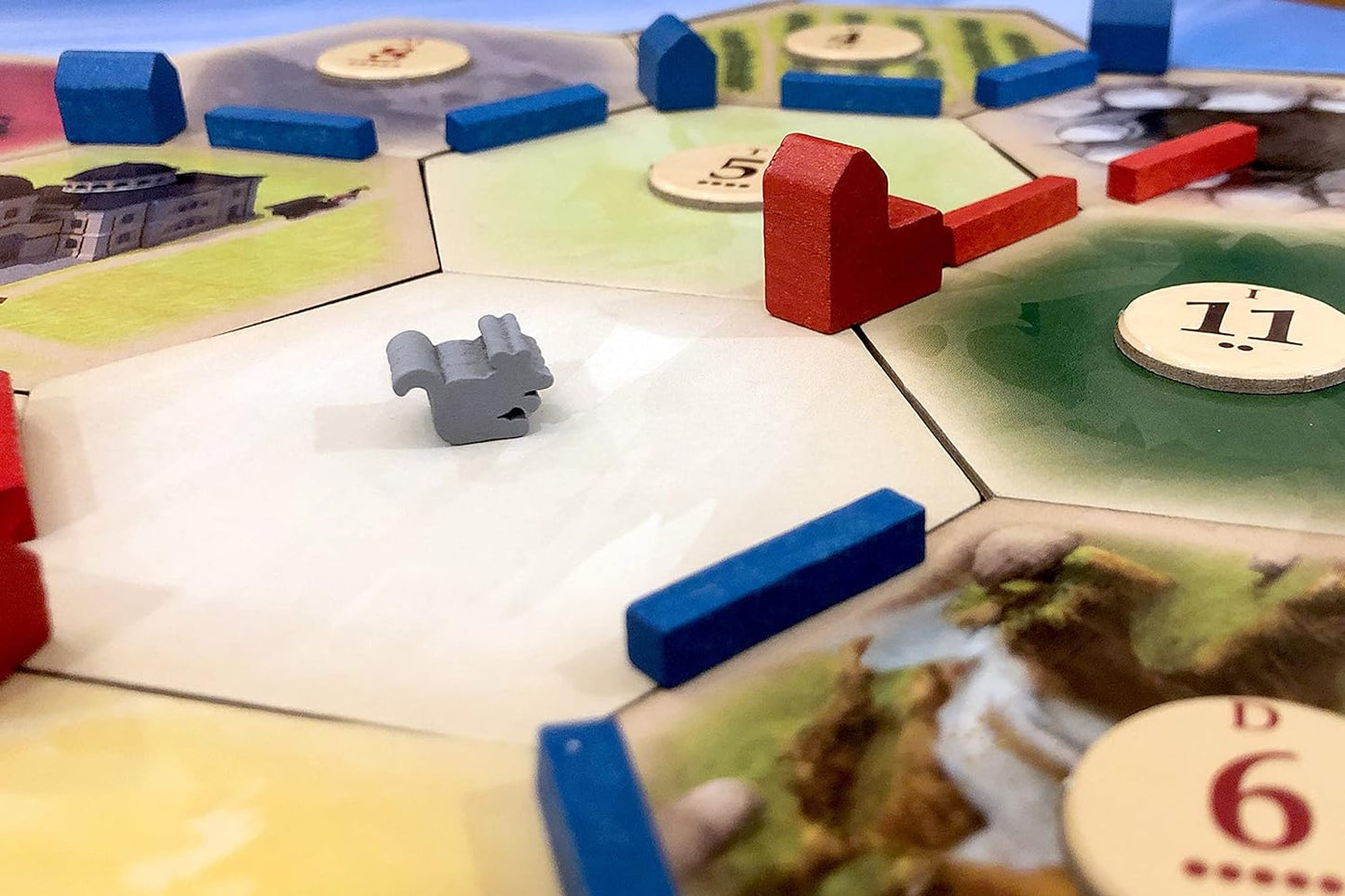 Rat Thief: A Robber Scenario compatible with Catan's Settlers of Catan