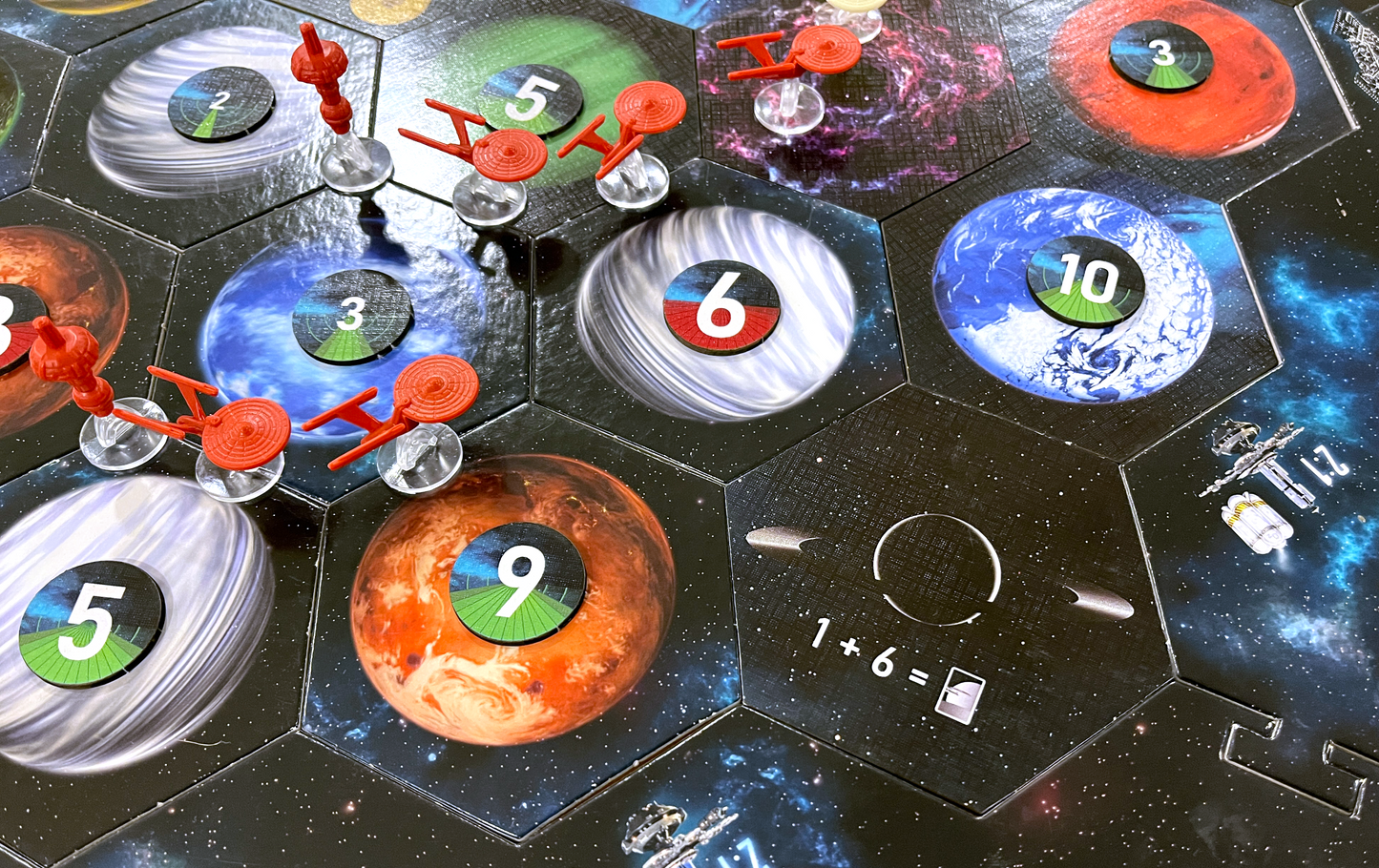 Dark Planet Scenario Expansion compatible with Catan's Star Trek Catan